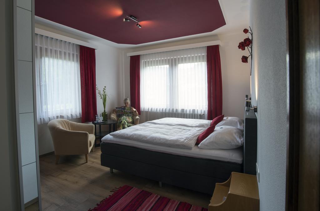 Hotel Enz Residenz Enzklösterle Esterno foto