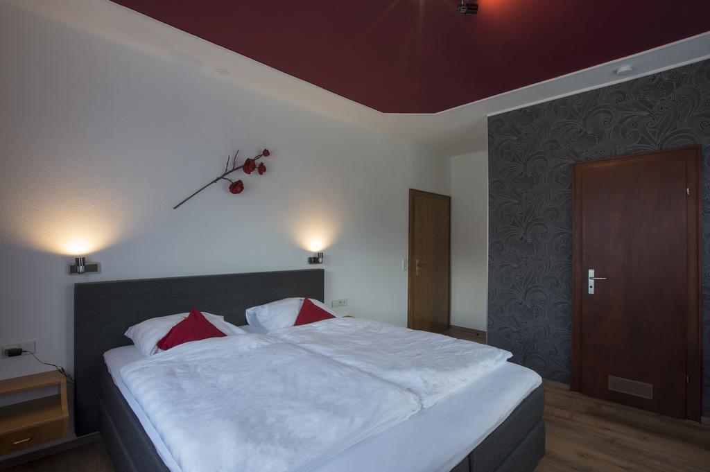 Hotel Enz Residenz Enzklösterle Esterno foto