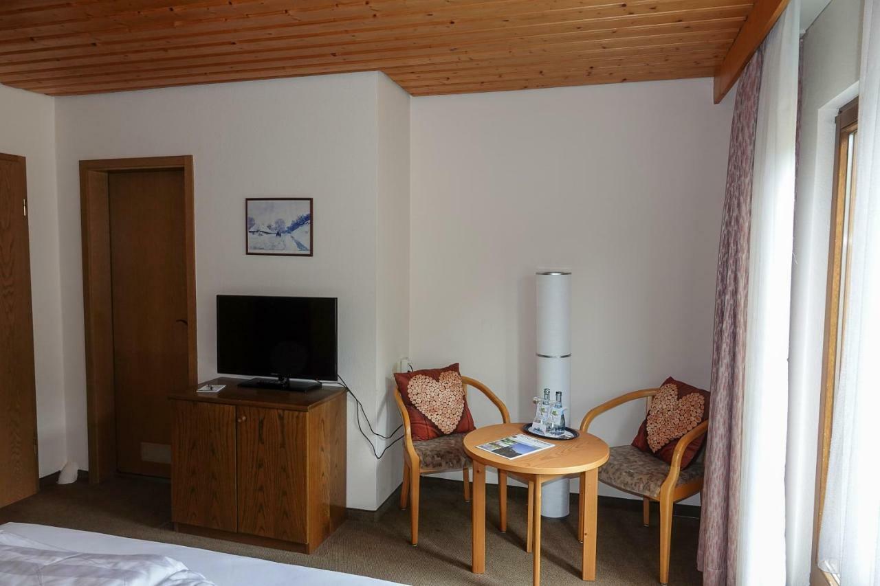 Hotel Enz Residenz Enzklösterle Esterno foto