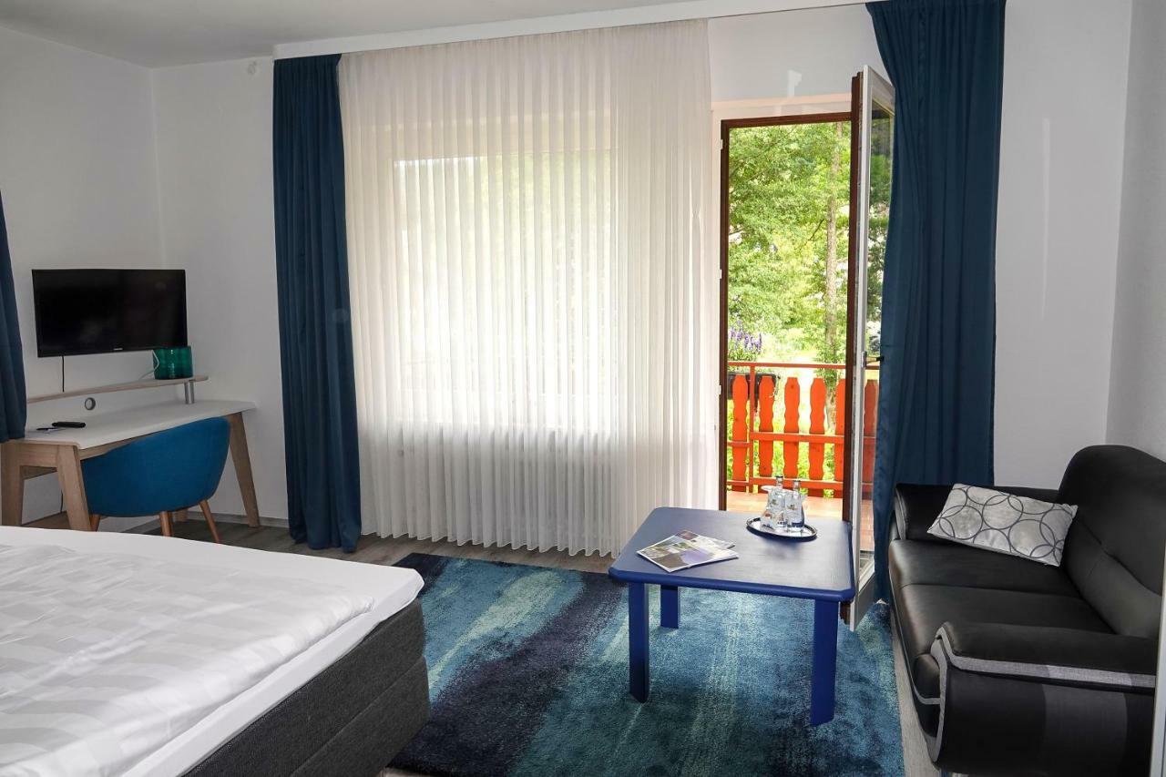 Hotel Enz Residenz Enzklösterle Esterno foto