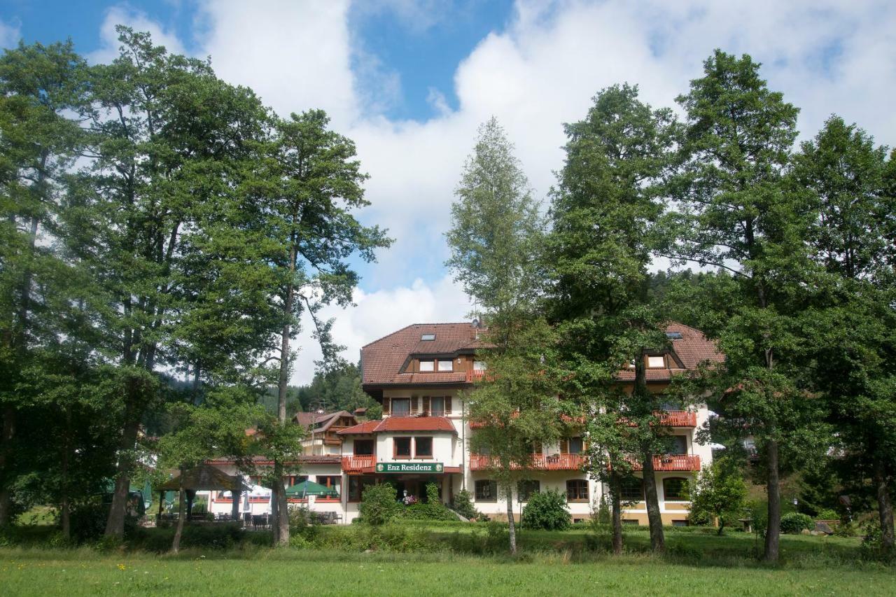 Hotel Enz Residenz Enzklösterle Esterno foto